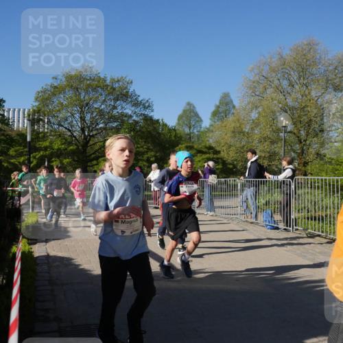 25.04.2025 - Das Zehntel Zöllner http://msf.ph/oto/7752380 26.04.2025 08:42:37 Laufen 2352 meine-sportfotos.de