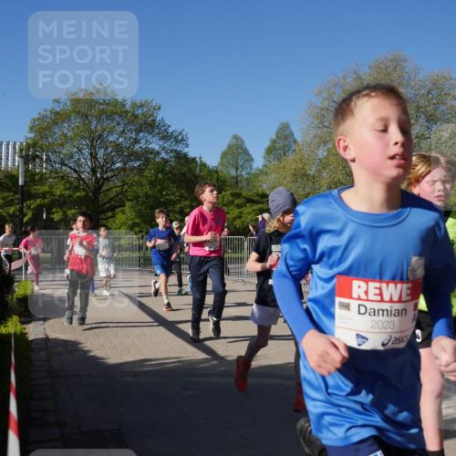 25.04.2025 - Das Zehntel Zöllner http://msf.ph/oto/7752492 26.04.2025 08:42:48 Laufen 202, 2023 meine-sportfotos.de