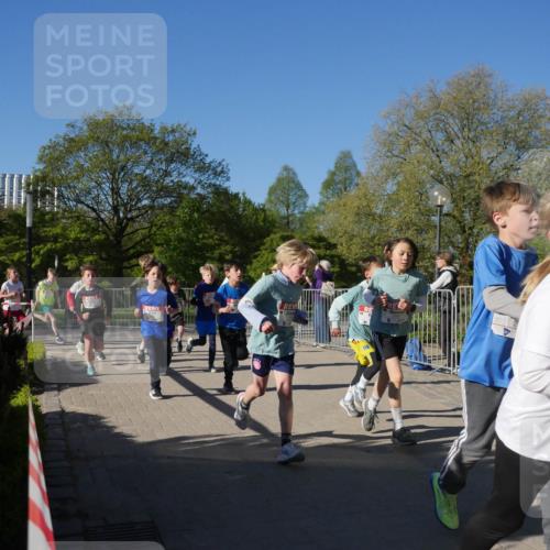 25.04.2025 - Das Zehntel Zöllner http://msf.ph/oto/7752542 26.04.2025 08:42:53 Laufen  meine-sportfotos.de