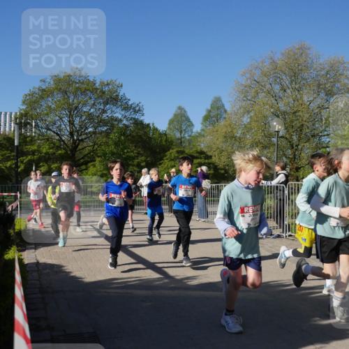 25.04.2025 - Das Zehntel Zöllner http://msf.ph/oto/7752548 26.04.2025 08:42:53 Laufen  meine-sportfotos.de