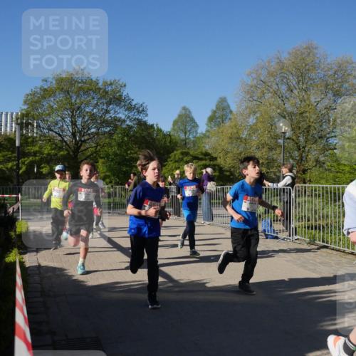 25.04.2025 - Das Zehntel Zöllner http://msf.ph/oto/7752553 26.04.2025 08:42:54 Laufen  meine-sportfotos.de