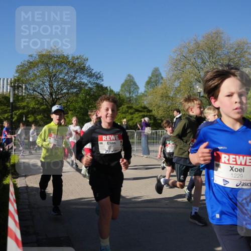 25.04.2025 - Das Zehntel Zöllner http://msf.ph/oto/7752564 26.04.2025 08:42:54 Laufen 2694, 2683, 1229 meine-sportfotos.de