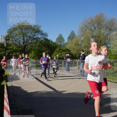 25.04.2025 - Das Zehntel Zöllner http://msf.ph/oto/7752585 26.04.2025 08:42:56 Laufen 1763 meine-sportfotos.de