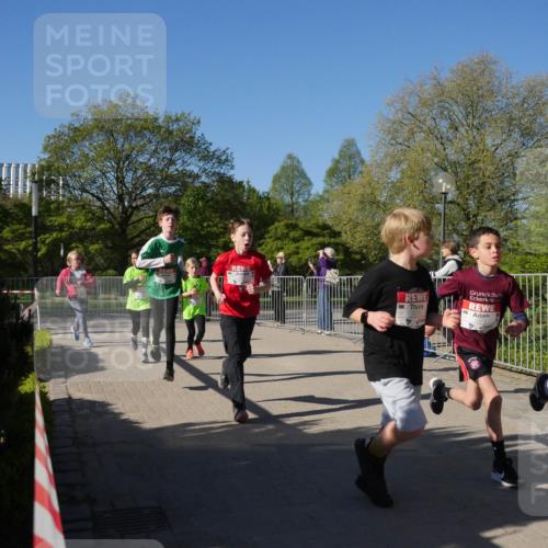 25.04.2025 - Das Zehntel Zöllner http://msf.ph/oto/7752637 26.04.2025 08:43:01 Laufen 1189 meine-sportfotos.de