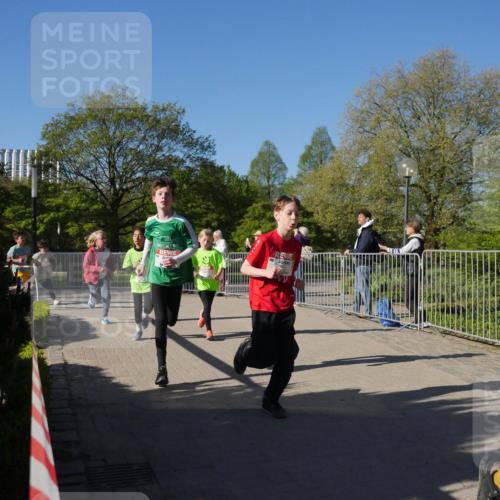 25.04.2025 - Das Zehntel Zöllner http://msf.ph/oto/7752641 26.04.2025 08:43:01 Laufen  meine-sportfotos.de