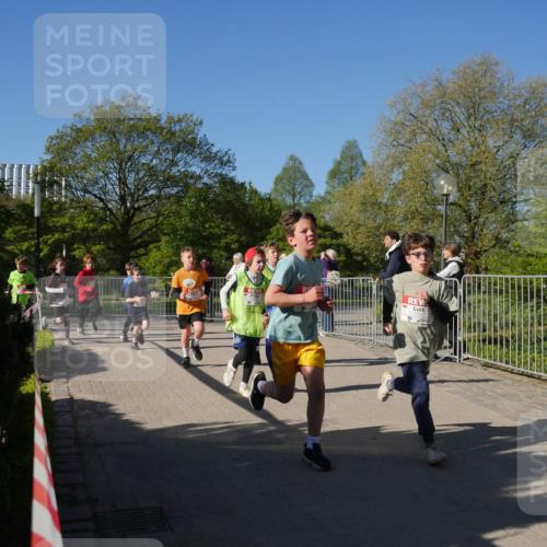 25.04.2025 - Das Zehntel Zöllner http://msf.ph/oto/7752680 26.04.2025 08:43:04 Laufen  meine-sportfotos.de