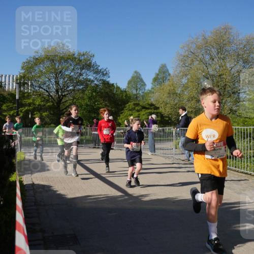 25.04.2025 - Das Zehntel Zöllner http://msf.ph/oto/7752701 26.04.2025 08:43:06 Laufen 3754 meine-sportfotos.de