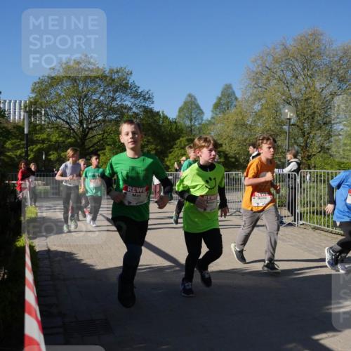 25.04.2025 - Das Zehntel Zöllner http://msf.ph/oto/7752728 26.04.2025 08:43:08 Laufen 1636 meine-sportfotos.de