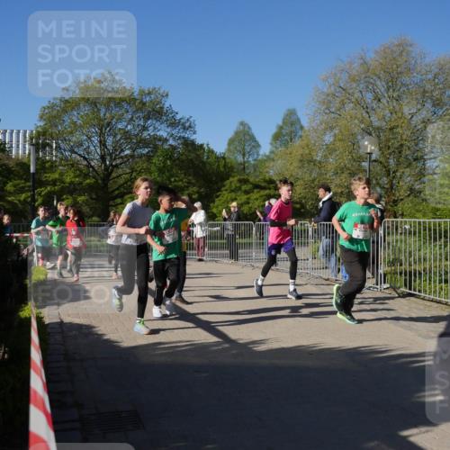 25.04.2025 - Das Zehntel Zöllner http://msf.ph/oto/7752736 26.04.2025 08:43:09 Laufen  meine-sportfotos.de