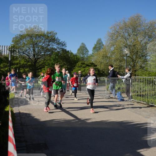 25.04.2025 - Das Zehntel Zöllner http://msf.ph/oto/7752755 26.04.2025 08:43:11 Laufen  meine-sportfotos.de
