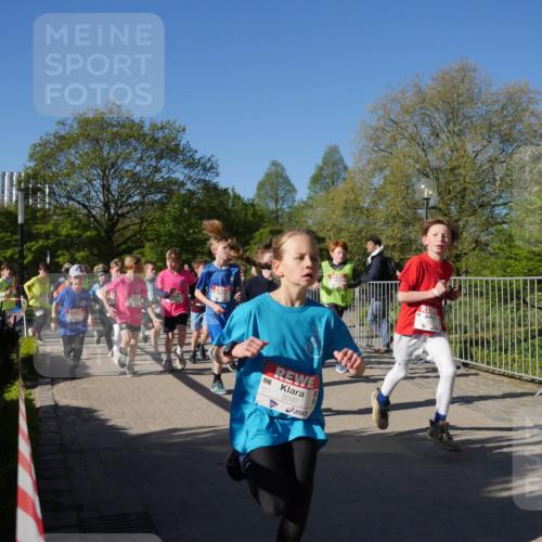 25.04.2025 - Das Zehntel Zöllner http://msf.ph/oto/7752778 26.04.2025 08:43:13 Laufen 2092 meine-sportfotos.de