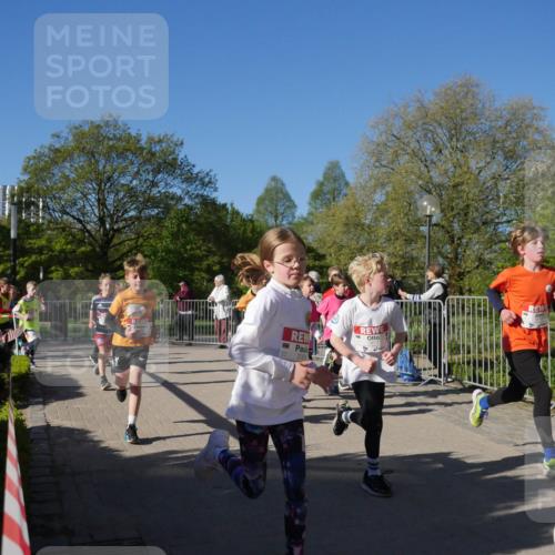 25.04.2025 - Das Zehntel Zöllner http://msf.ph/oto/7752845 26.04.2025 08:43:20 Laufen 2358 meine-sportfotos.de
