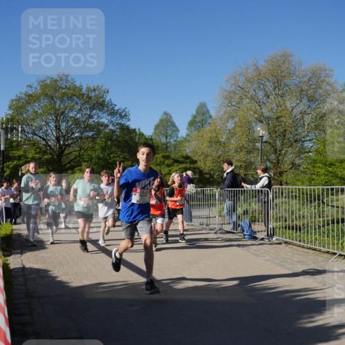25.04.2025 - Das Zehntel Zöllner http://msf.ph/oto/7752886 26.04.2025 08:43:24 Laufen  meine-sportfotos.de
