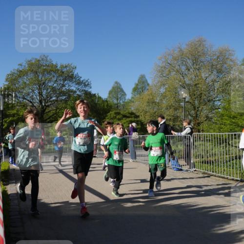 25.04.2025 - Das Zehntel Zöllner http://msf.ph/oto/7752929 26.04.2025 08:43:28 Laufen  meine-sportfotos.de