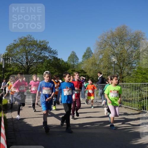 25.04.2025 - Das Zehntel Zöllner http://msf.ph/oto/7753002 26.04.2025 08:43:34 Laufen  meine-sportfotos.de