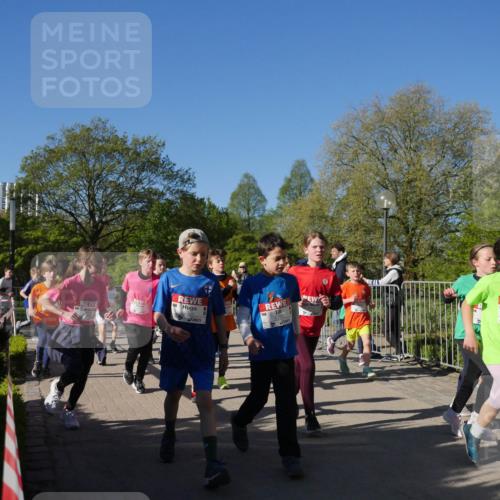 25.04.2025 - Das Zehntel Zöllner http://msf.ph/oto/7753008 26.04.2025 08:43:35 Laufen  meine-sportfotos.de