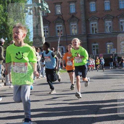 25.04.2025 - Das Zehntel KatJ http://msf.ph/oto/7753064 26.04.2025 08:51:02 Laufen 3063, 3811, 2170, 3060 meine-sportfotos.de