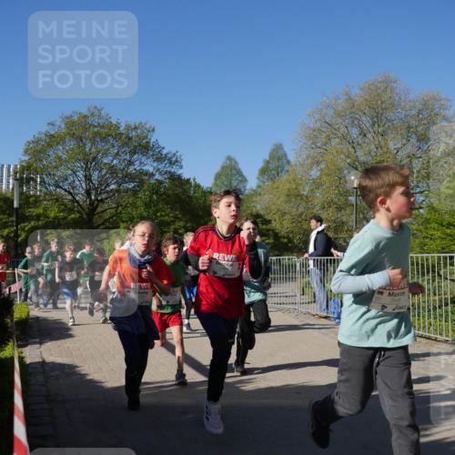 25.04.2025 - Das Zehntel Zöllner http://msf.ph/oto/7753086 26.04.2025 08:43:42 Laufen 3780, 2468, 2949 meine-sportfotos.de