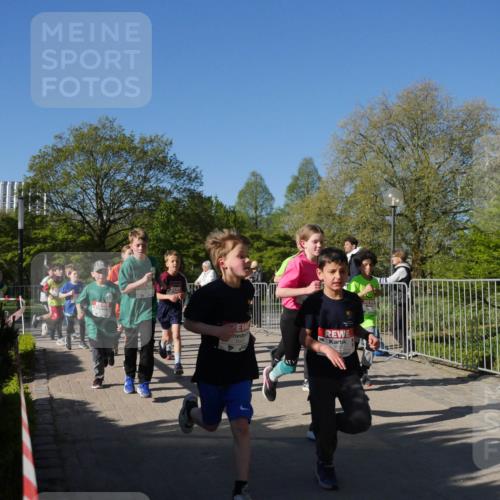 25.04.2025 - Das Zehntel Zöllner http://msf.ph/oto/7753110 26.04.2025 08:43:45 Laufen 2647, 2616 meine-sportfotos.de