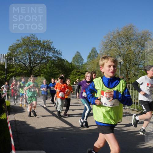 25.04.2025 - Das Zehntel Zöllner http://msf.ph/oto/7753150 26.04.2025 08:43:49 Laufen 3189 meine-sportfotos.de