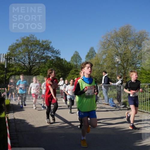 25.04.2025 - Das Zehntel Zöllner http://msf.ph/oto/7753184 26.04.2025 08:43:51 Laufen 3625, 24 meine-sportfotos.de