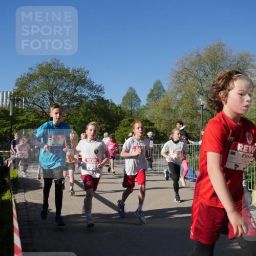 25.04.2025 - Das Zehntel Zöllner http://msf.ph/oto/7753199 26.04.2025 08:43:53 Laufen 1746, 12245, 2168 meine-sportfotos.de