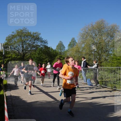 25.04.2025 - Das Zehntel Zöllner http://msf.ph/oto/7753214 26.04.2025 08:43:54 Laufen  meine-sportfotos.de