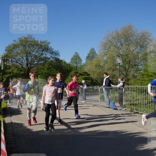 25.04.2025 - Das Zehntel Zöllner http://msf.ph/oto/7753243 26.04.2025 08:43:57 Laufen 1110 meine-sportfotos.de