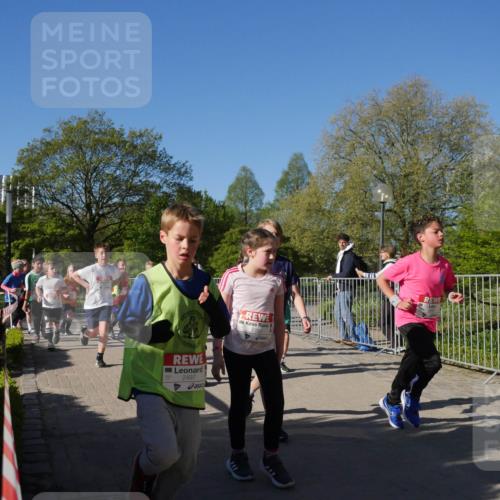25.04.2025 - Das Zehntel Zöllner http://msf.ph/oto/7753251 26.04.2025 08:43:58 Laufen 2497, 2722 meine-sportfotos.de