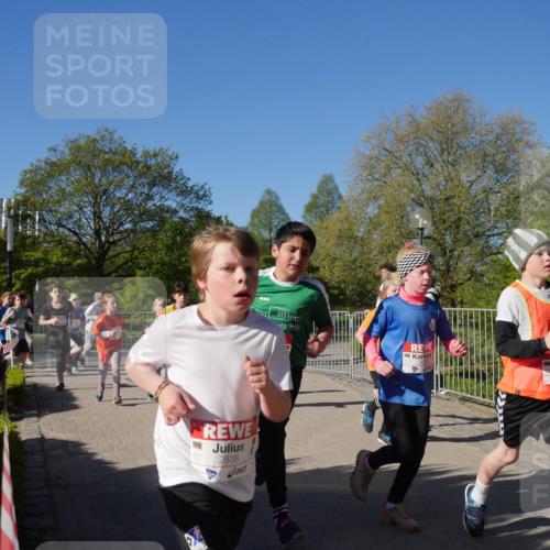 25.04.2025 - Das Zehntel Zöllner http://msf.ph/oto/7753287 26.04.2025 08:44:01 Laufen 2838, 281 meine-sportfotos.de