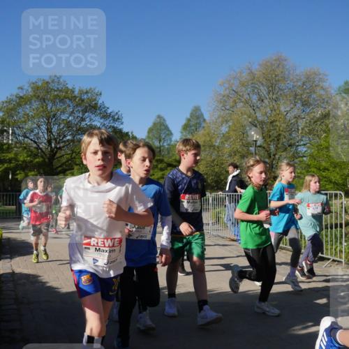 25.04.2025 - Das Zehntel Zöllner http://msf.ph/oto/7753398 26.04.2025 08:44:12 Laufen 2839, 1984 meine-sportfotos.de