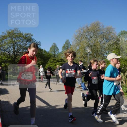 25.04.2025 - Das Zehntel Zöllner http://msf.ph/oto/7753467 26.04.2025 08:44:18 Laufen 2817 meine-sportfotos.de