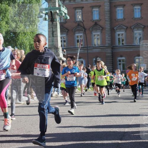 25.04.2025 - Das Zehntel KatJ http://msf.ph/oto/7753482 26.04.2025 08:51:21 Laufen 3104, 1453 meine-sportfotos.de