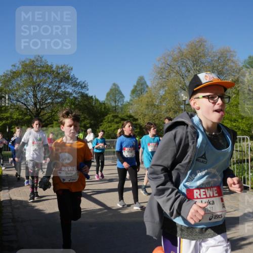 25.04.2025 - Das Zehntel Zöllner http://msf.ph/oto/7753574 26.04.2025 08:44:28 Laufen 3744, 5, 3101 meine-sportfotos.de