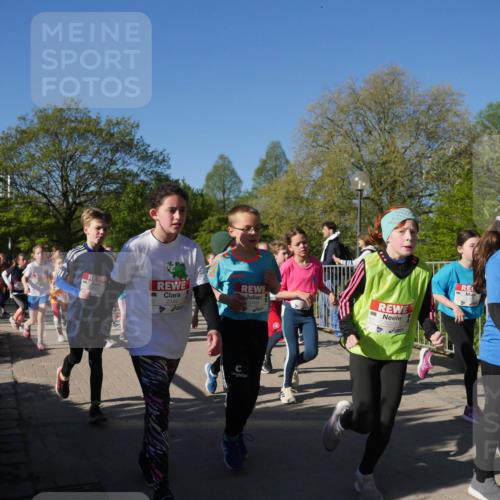 25.04.2025 - Das Zehntel Zöllner http://msf.ph/oto/7753591 26.04.2025 08:44:30 Laufen 2345, 2469, 8505, 3221, 2011 meine-sportfotos.de
