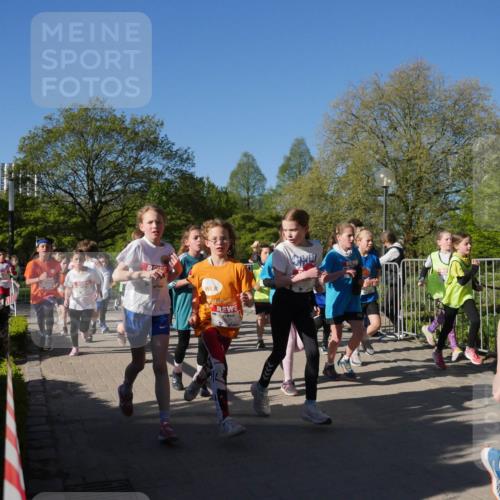 25.04.2025 - Das Zehntel Zöllner http://msf.ph/oto/7753611 26.04.2025 08:44:31 Laufen  meine-sportfotos.de