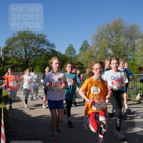 25.04.2025 - Das Zehntel Zöllner http://msf.ph/oto/7753617 26.04.2025 08:44:32 Laufen 2365, 3821 meine-sportfotos.de