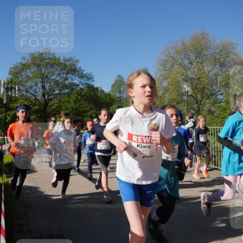 25.04.2025 - Das Zehntel Zöllner http://msf.ph/oto/7753619 26.04.2025 08:44:32 Laufen 2365, 9931, 2 meine-sportfotos.de
