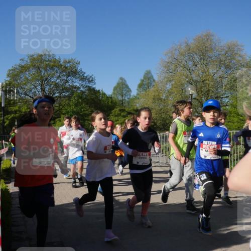 25.04.2025 - Das Zehntel Zöllner http://msf.ph/oto/7753626 26.04.2025 08:44:33 Laufen 3666, 1172 meine-sportfotos.de