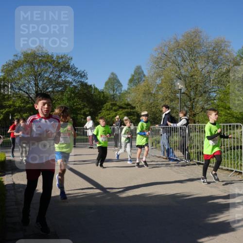 25.04.2025 - Das Zehntel Zöllner http://msf.ph/oto/7753649 26.04.2025 08:44:35 Laufen 2449 meine-sportfotos.de