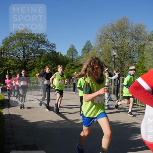 25.04.2025 - Das Zehntel Zöllner http://msf.ph/oto/7753658 26.04.2025 08:44:36 Laufen 3122 meine-sportfotos.de