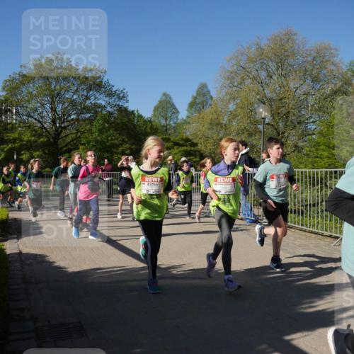 25.04.2025 - Das Zehntel Zöllner http://msf.ph/oto/7753718 26.04.2025 08:44:41 Laufen  meine-sportfotos.de