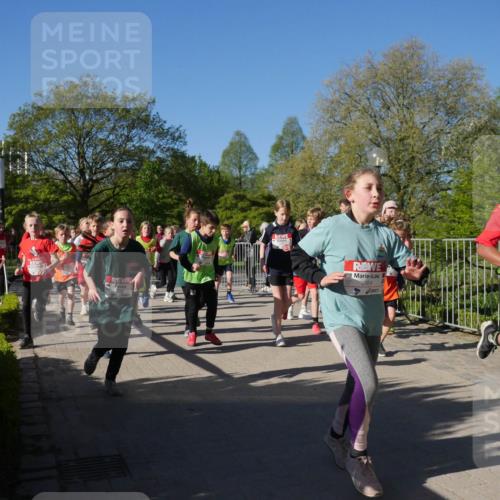 25.04.2025 - Das Zehntel Zöllner http://msf.ph/oto/7753744 26.04.2025 08:44:44 Laufen 2954, 196 meine-sportfotos.de