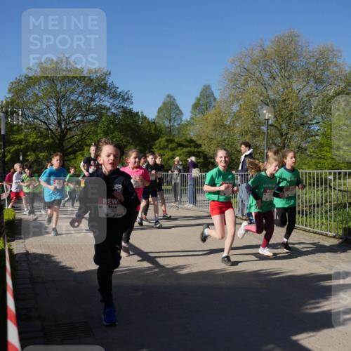 25.04.2025 - Das Zehntel Zöllner http://msf.ph/oto/7753842 26.04.2025 08:44:54 Laufen 1059, 44444 meine-sportfotos.de
