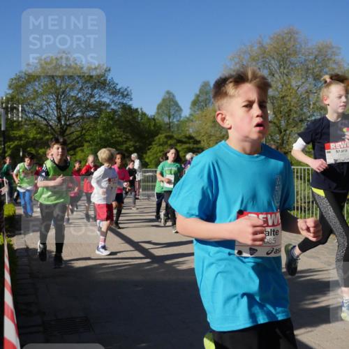 25.04.2025 - Das Zehntel Zöllner http://msf.ph/oto/7753867 26.04.2025 08:44:56 Laufen 085, 2656 meine-sportfotos.de