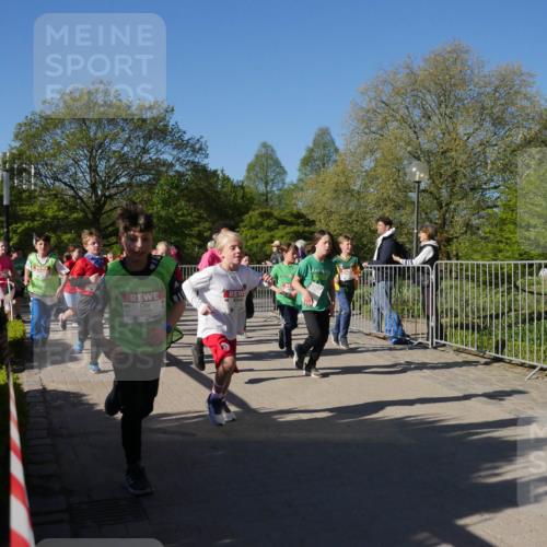 25.04.2025 - Das Zehntel Zöllner http://msf.ph/oto/7753870 26.04.2025 08:44:57 Laufen 1559 meine-sportfotos.de