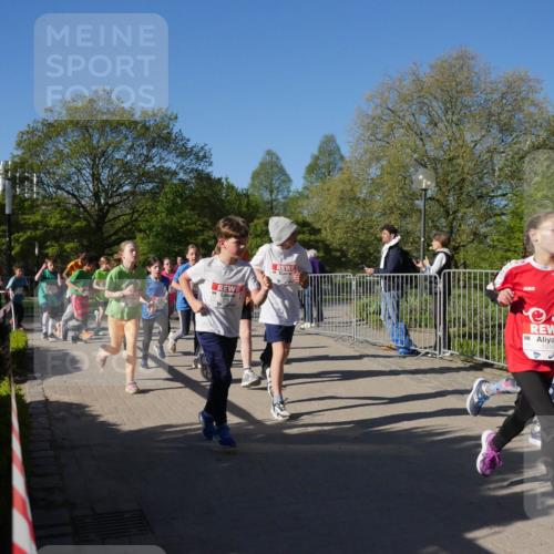 25.04.2025 - Das Zehntel Zöllner http://msf.ph/oto/7753937 26.04.2025 08:45:03 Laufen 1916 meine-sportfotos.de
