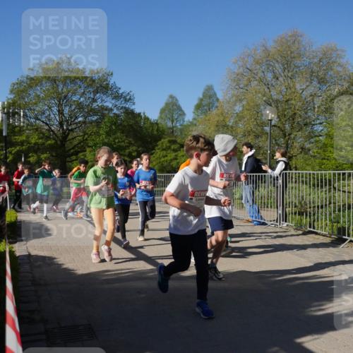 25.04.2025 - Das Zehntel Zöllner http://msf.ph/oto/7753942 26.04.2025 08:45:03 Laufen  meine-sportfotos.de