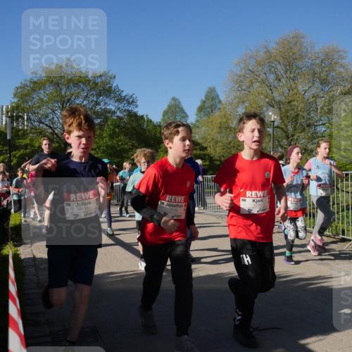 25.04.2025 - Das Zehntel Zöllner http://msf.ph/oto/7753990 26.04.2025 08:45:08 Laufen 1184, 1794, 1795 meine-sportfotos.de