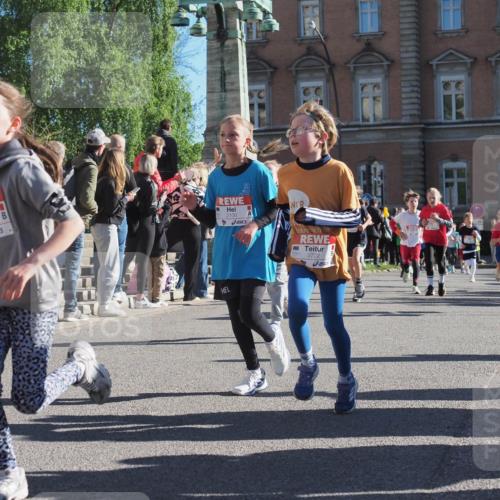 25.04.2025 - Das Zehntel KatJ http://msf.ph/oto/7754123 26.04.2025 08:51:44 Laufen 3787, 3885, 8, 2100, 3722 meine-sportfotos.de